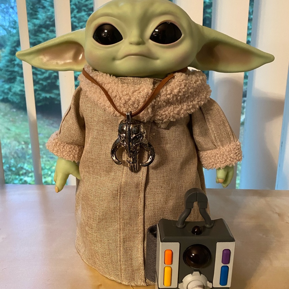 Animated Baby Yoda with Remote